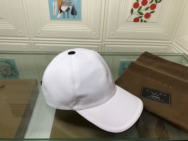 ブランド帽子角部分ディテール